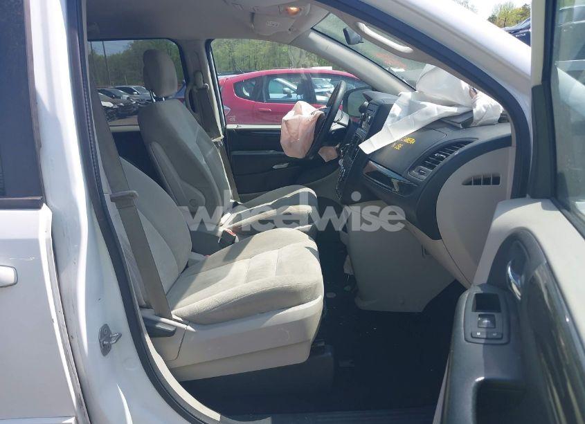 Photo 5 of 2016 Dodge Grand CARAVAN SE (VIN 2C4RDGBG7GR160231)