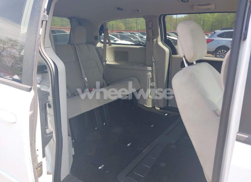 Photo 8 of 2016 Dodge Grand CARAVAN SE (VIN 2C4RDGBG7GR160231)