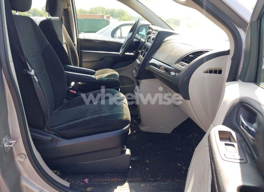 Photo 5 of 2016 Dodge Grand CARAVAN AMERICAN VALUE PKG (VIN 2C4RDGBG7GR176607)