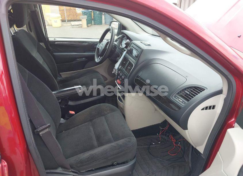 Photo 5 of 2016 Dodge Grand CARAVAN SE (VIN 2C4RDGBG7GR225773)