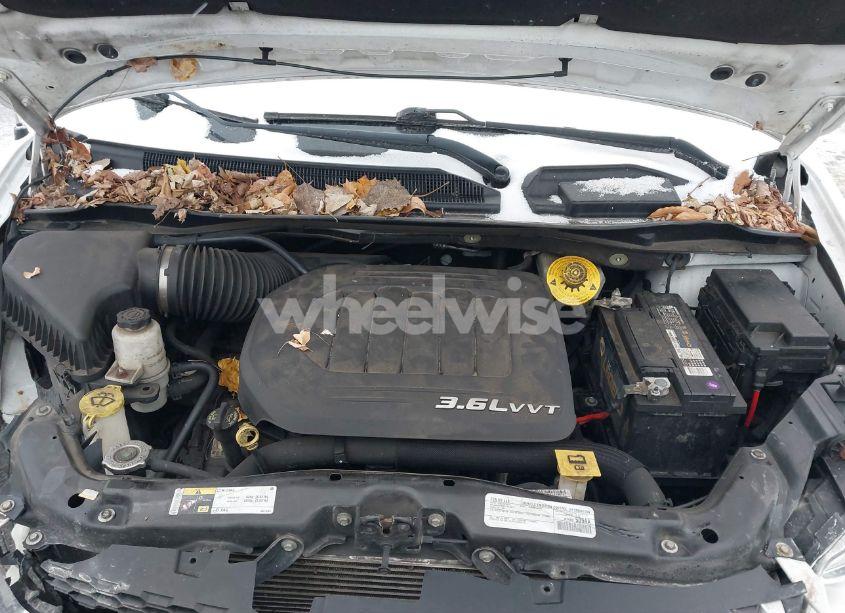 Photo 10 of 2016 Dodge Grand CARAVAN SE (VIN 2C4RDGBG7GR370313)