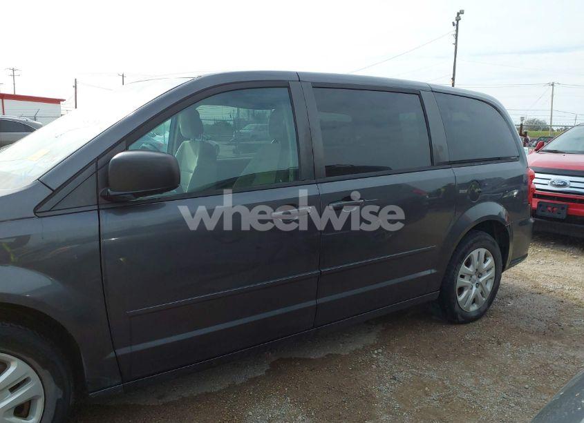 Photo 14 of 2016 Dodge Grand CARAVAN SE (VIN 2C4RDGBG7GR370389)