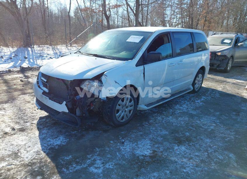 Photo 2 of 2016 Dodge Grand CARAVAN SE (VIN 2C4RDGBG7GR382459)