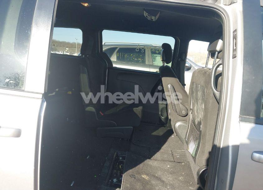 Photo 8 of 2017 Dodge Grand CARAVAN SE PLUS (VIN 2C4RDGBG7HR632090)