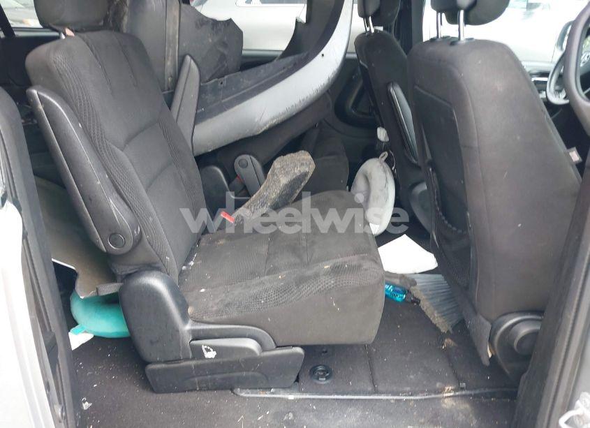 Photo 8 of 2017 Dodge Grand CARAVAN SE PLUS (VIN 2C4RDGBG7HR646300)