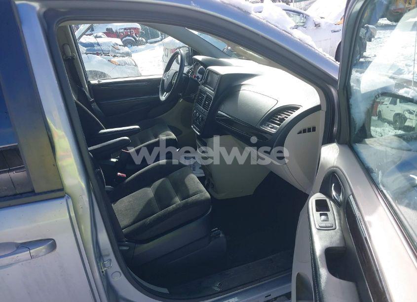 Photo 5 of 2017 Dodge Grand CARAVAN SE (VIN 2C4RDGBG7HR789747)