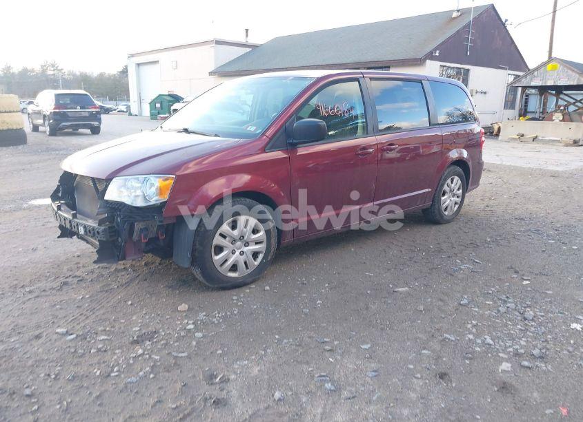 Photo 2 of 2018 Dodge Grand CARAVAN SE (VIN 2C4RDGBG7JR184195)