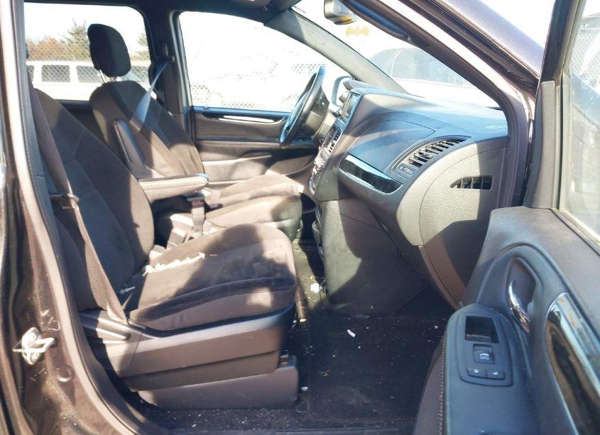 Photo 5 of 2018 Dodge Grand CARAVAN SE PLUS (VIN 2C4RDGBG7JR198873)