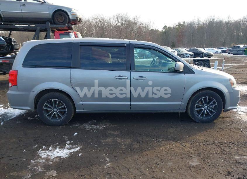 Photo 13 of 2018 Dodge Grand CARAVAN SE PLUS (VIN 2C4RDGBG7JR215400)