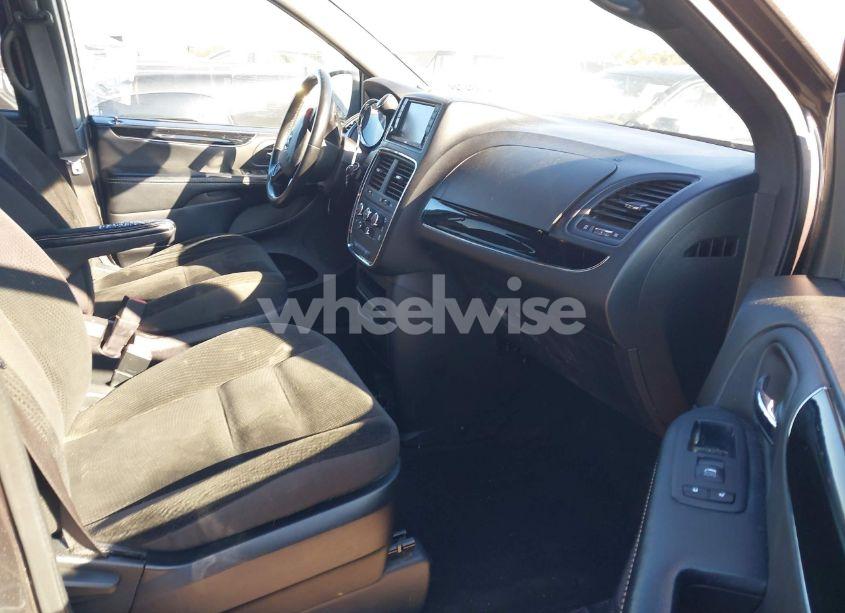 Photo 5 of 2018 Dodge Grand CARAVAN SE PLUS (VIN 2C4RDGBG7JR220659)