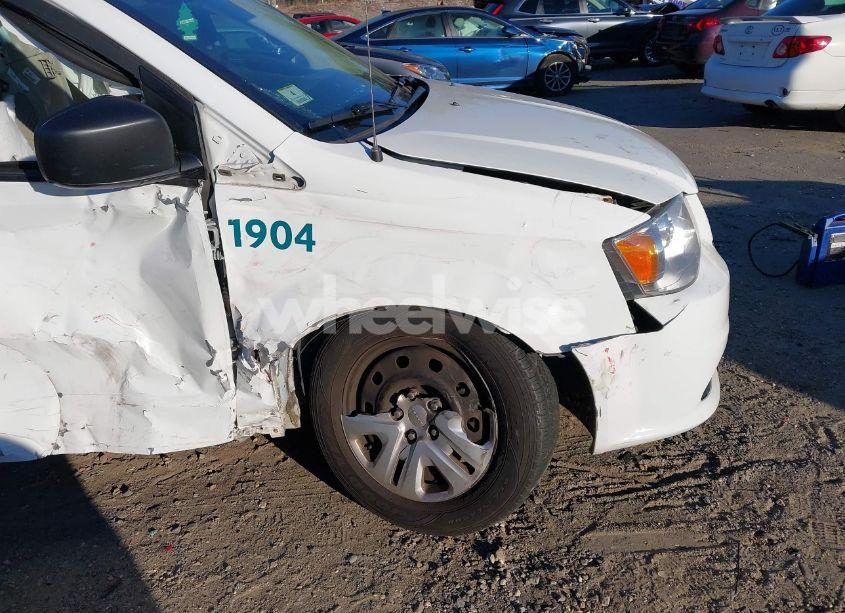 Photo 18 of 2019 Dodge Grand CARAVAN SE (VIN 2C4RDGBG7KR502172)