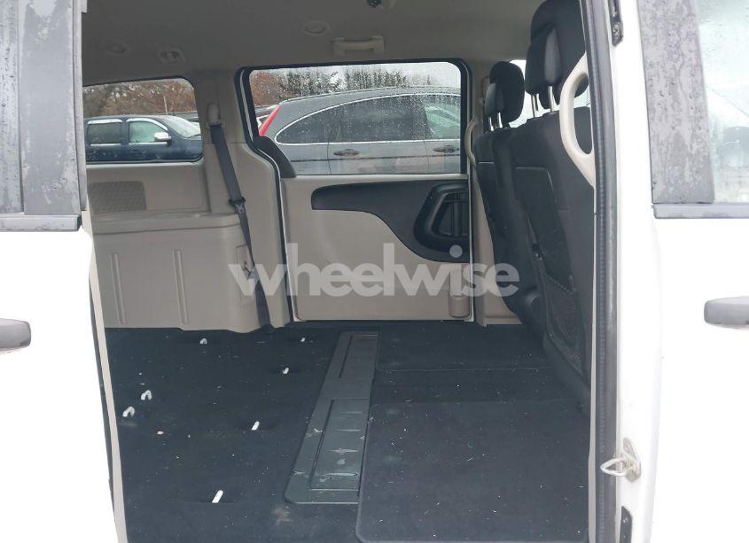 Photo 8 of 2019 Dodge Grand CARAVAN SE (VIN 2C4RDGBG7KR780683)
