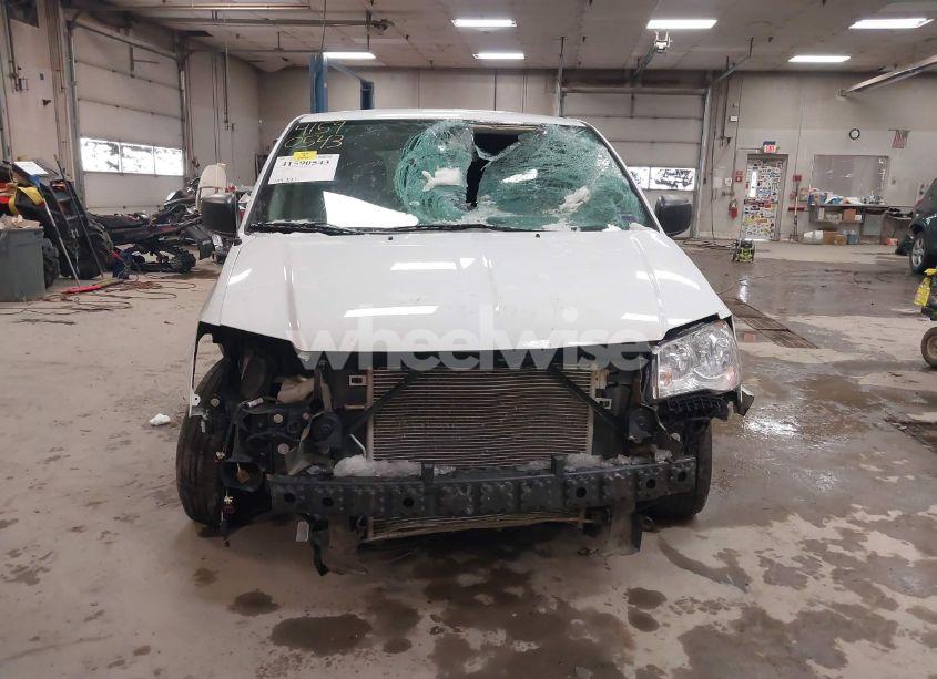 Photo 12 of 2019 Dodge Grand CARAVAN SE (VIN 2C4RDGBG7KR805713)