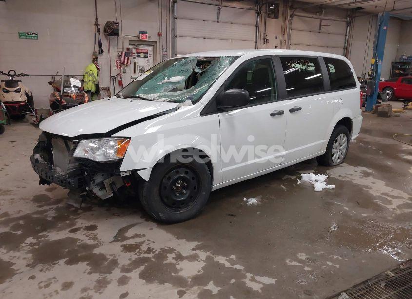 Photo 2 of 2019 Dodge Grand CARAVAN SE (VIN 2C4RDGBG7KR805713)