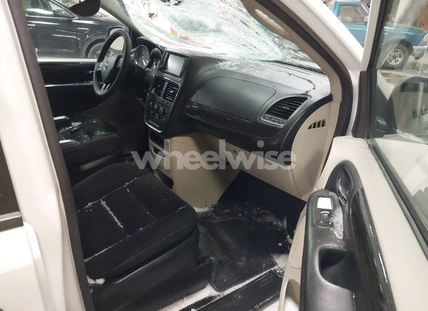 Photo 5 of 2019 Dodge Grand CARAVAN SE (VIN 2C4RDGBG7KR805713)