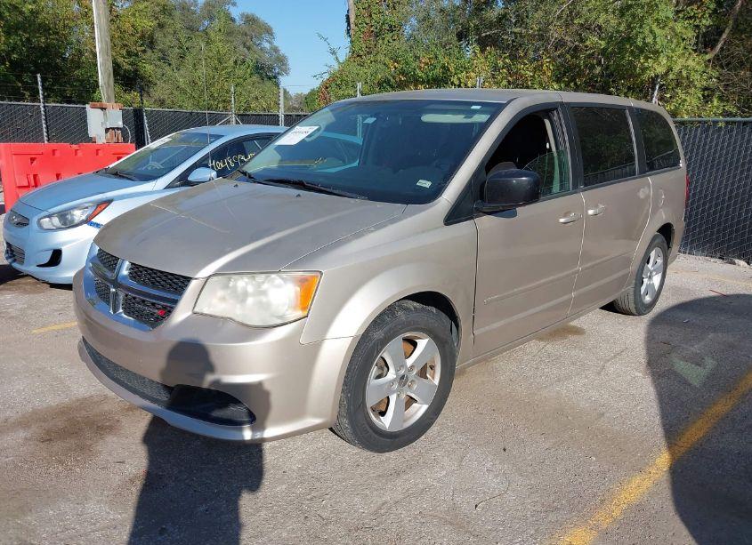 Photo 2 of 2013 Dodge Grand CARAVAN SE (VIN 2C4RDGBG8DR538939)