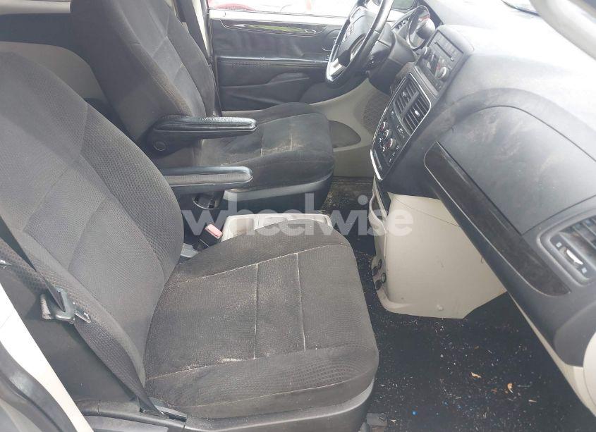 Photo 5 of 2013 Dodge Grand CARAVAN SE (VIN 2C4RDGBG8DR636093)