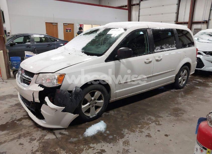 Photo 2 of 2013 Dodge Grand CARAVAN SE (VIN 2C4RDGBG8DR652973)
