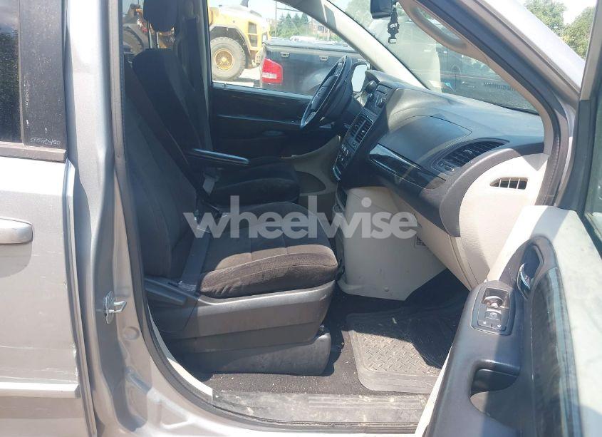 Photo 5 of 2013 Dodge Grand CARAVAN SE (VIN 2C4RDGBG8DR695094)