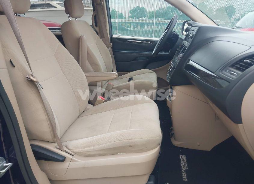 Photo 5 of 2013 Dodge Grand CARAVAN SE (VIN 2C4RDGBG8DR699999)