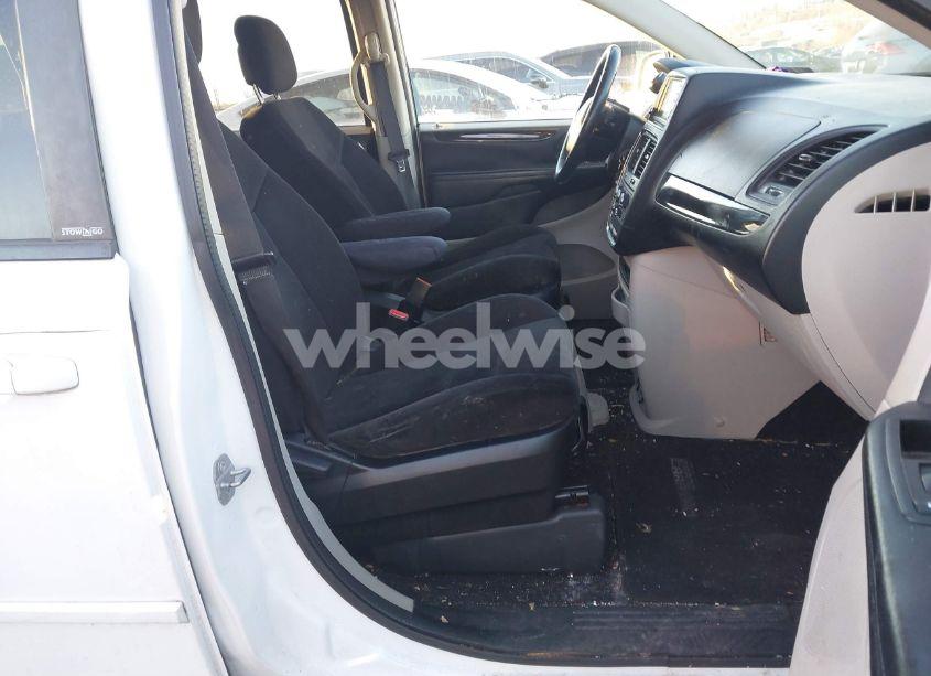 Photo 5 of 2014 Dodge Grand CARAVAN SE (VIN 2C4RDGBG8ER274333)