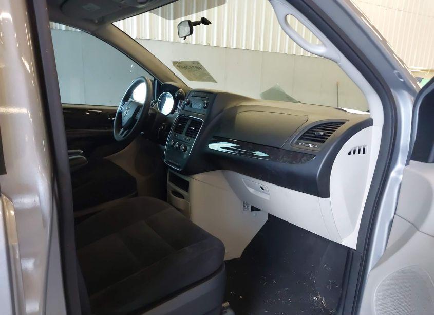 Photo 5 of 2014 Dodge Grand CARAVAN AMERICAN VALUE PKG (VIN 2C4RDGBG8ER306505)