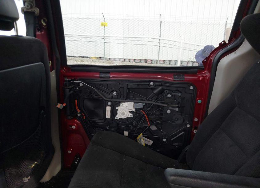 Photo 20 of 2014 Dodge Grand CARAVAN SE 30TH ANNIVERSARY (VIN 2C4RDGBG8ER341044)