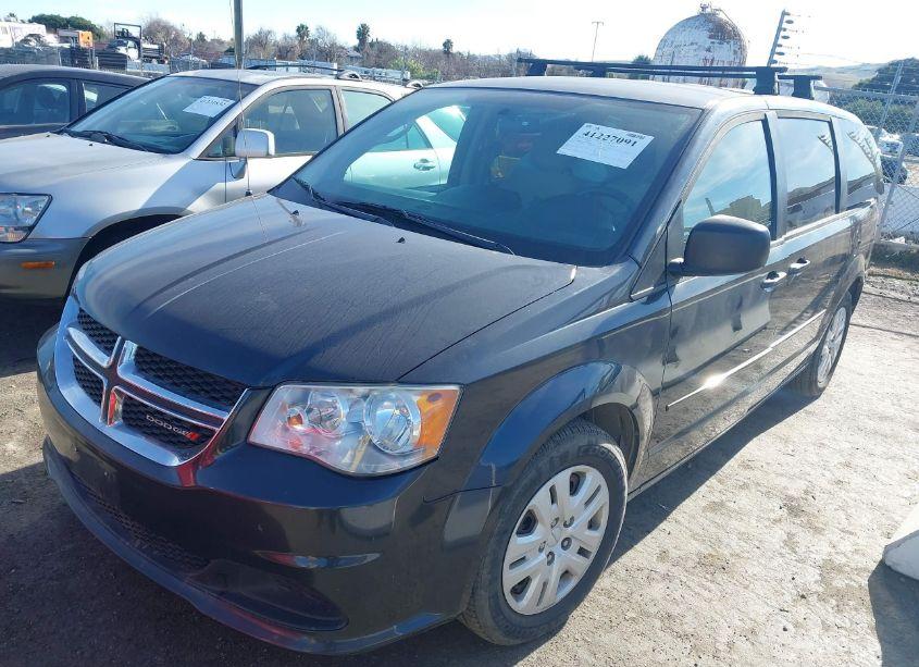 Photo 2 of 2014 Dodge Grand CARAVAN SE (VIN 2C4RDGBG8ER389692)