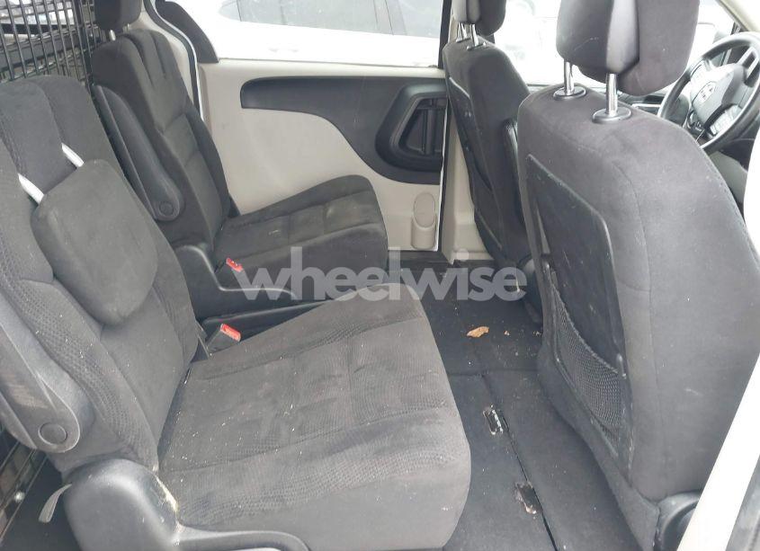 Photo 8 of 2014 Dodge Grand CARAVAN SE (VIN 2C4RDGBG8ER428605)