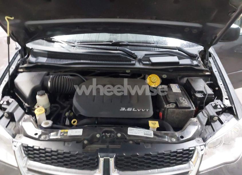 Photo 10 of 2015 Dodge Grand CARAVAN SE (VIN 2C4RDGBG8FR511601)