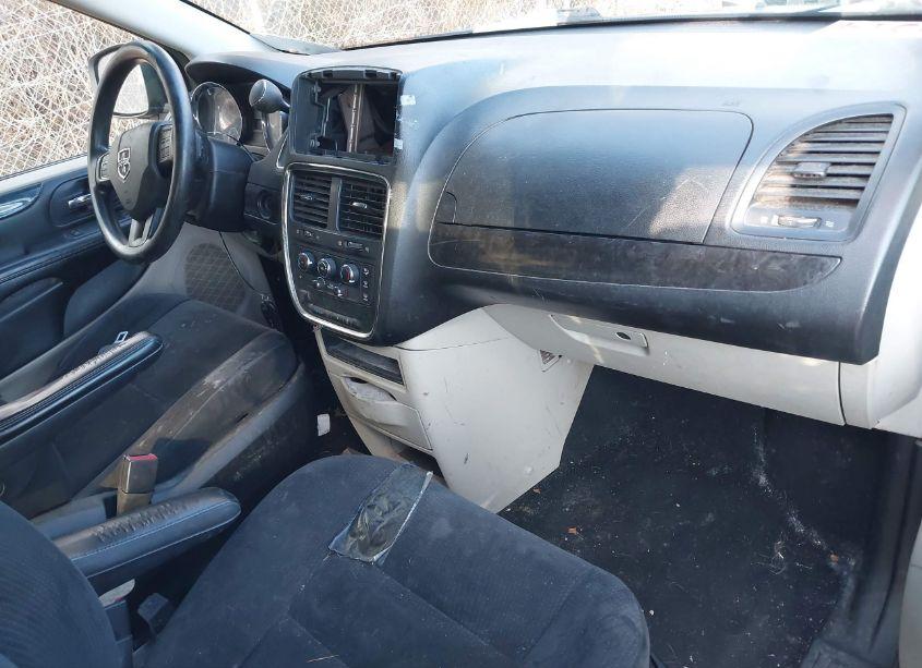 Photo 5 of 2015 Dodge Grand CARAVAN SE (VIN 2C4RDGBG8FR533890)