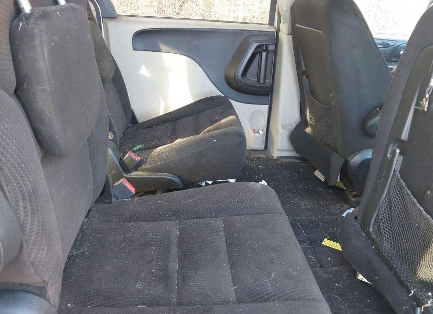 Photo 8 of 2015 Dodge Grand CARAVAN SE (VIN 2C4RDGBG8FR533890)