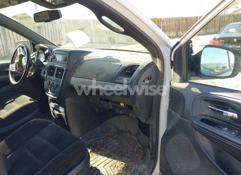 Photo 5 of 2015 Dodge Grand CARAVAN SE (VIN 2C4RDGBG8FR580885)