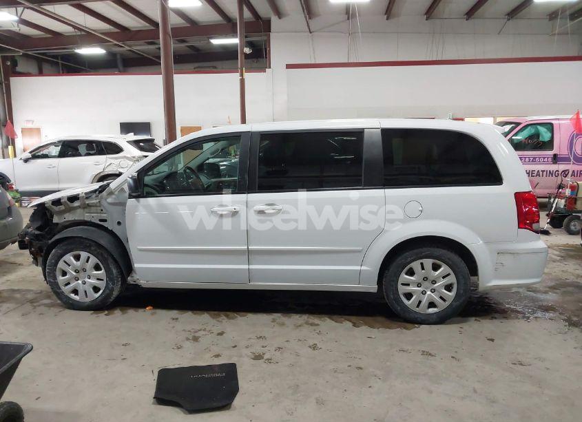 Photo 15 of 2015 Dodge Grand CARAVAN SE (VIN 2C4RDGBG8FR647890)