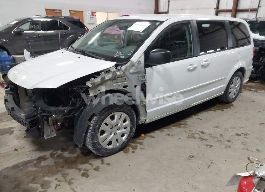 Photo 2 of 2015 Dodge Grand CARAVAN SE (VIN 2C4RDGBG8FR647890)