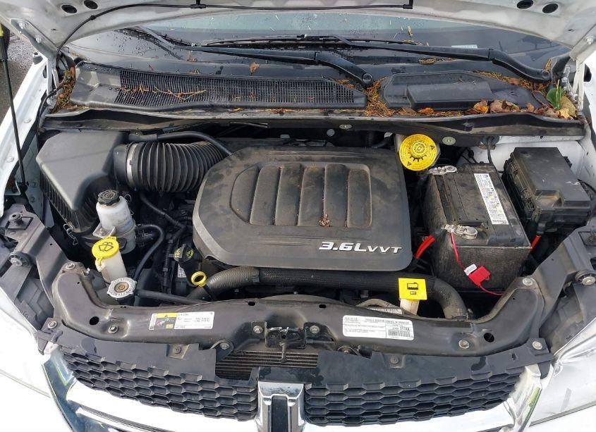 Photo 10 of 2015 Dodge Grand CARAVAN AMERICAN VALUE PKG (VIN 2C4RDGBG8FR704914)