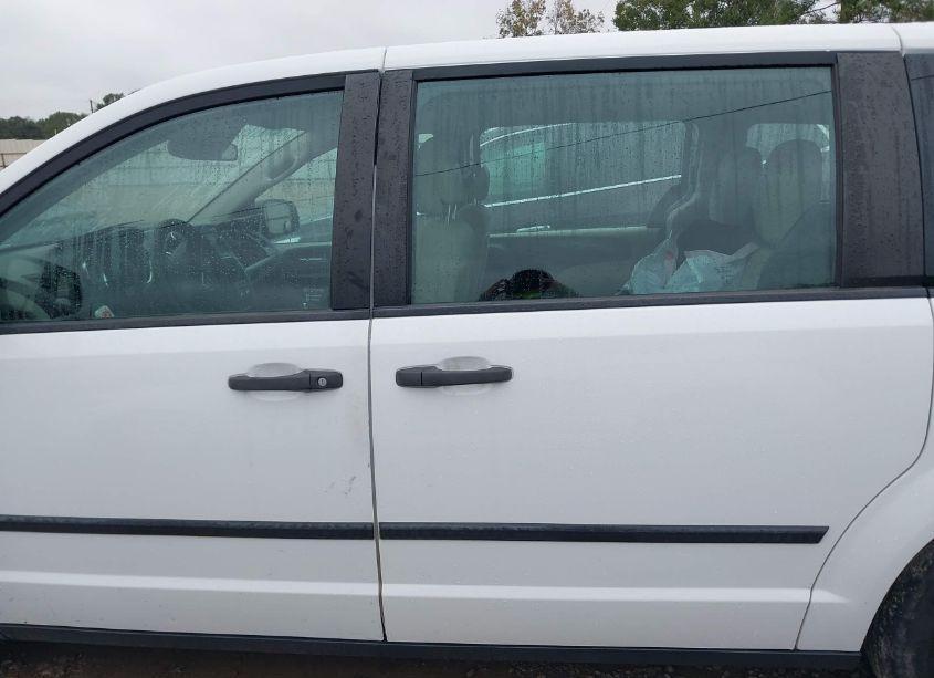 Photo 14 of 2015 Dodge Grand CARAVAN AMERICAN VALUE PKG (VIN 2C4RDGBG8FR737766)