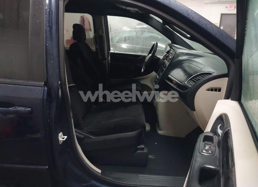 Photo 5 of 2016 Dodge Grand CARAVAN SE PLUS (VIN 2C4RDGBG8GR107716)