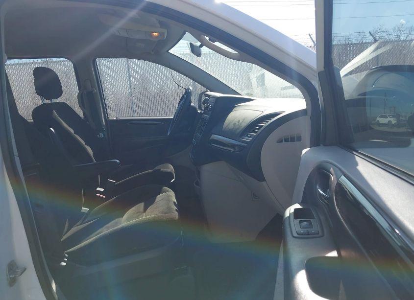 Photo 5 of 2016 Dodge Grand CARAVAN AMERICAN VALUE PKG (VIN 2C4RDGBG8GR109482)