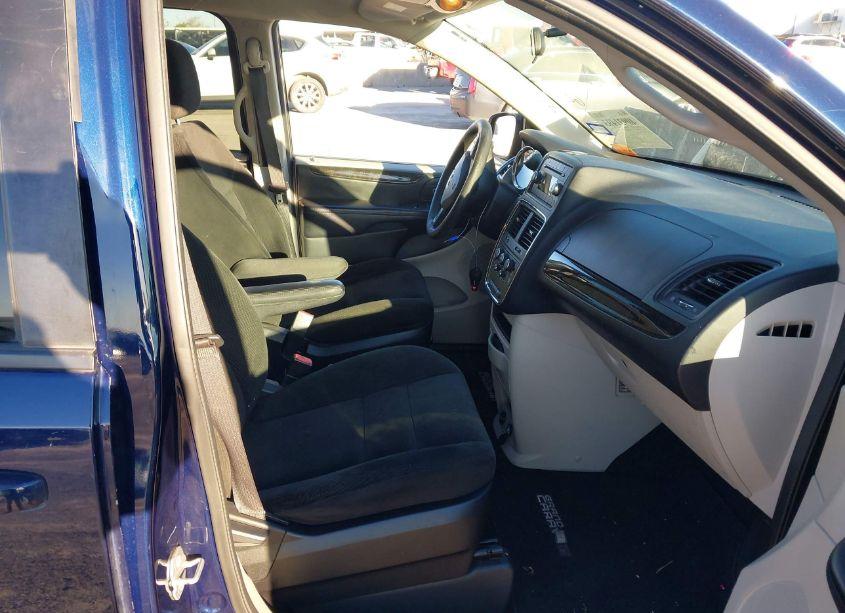 Photo 5 of 2016 Dodge Grand CARAVAN SE (VIN 2C4RDGBG8GR122488)