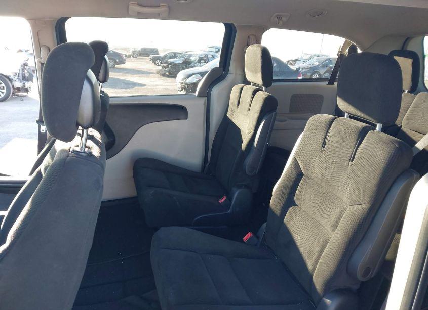 Photo 8 of 2016 Dodge Grand CARAVAN SE (VIN 2C4RDGBG8GR122488)