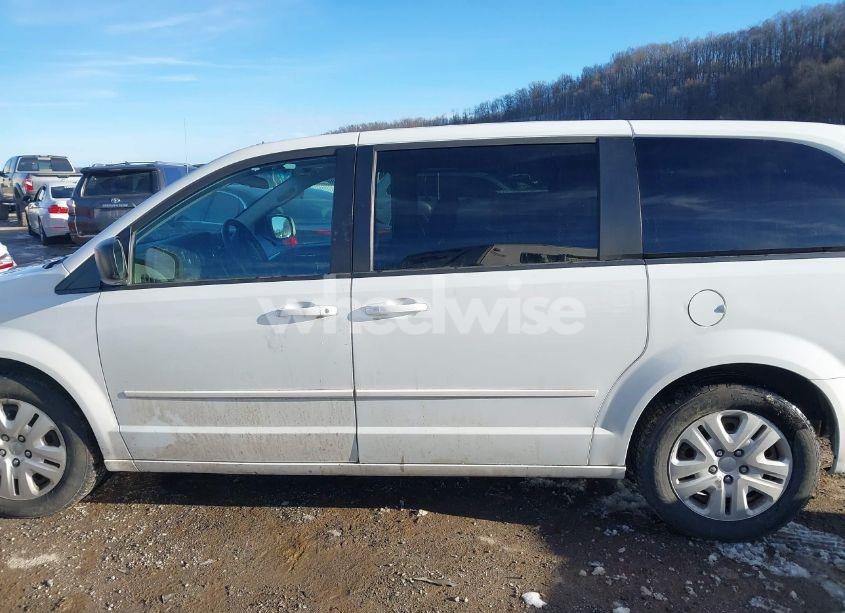 Photo 15 of 2016 Dodge Grand CARAVAN SE (VIN 2C4RDGBG8GR144006)