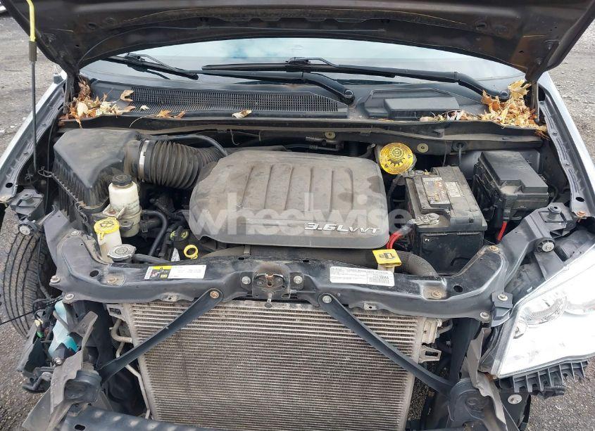 Photo 10 of 2016 Dodge Grand CARAVAN SE (VIN 2C4RDGBG8GR153675)