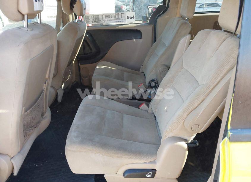 Photo 8 of 2016 Dodge Grand CARAVAN SE (VIN 2C4RDGBG8GR175899)