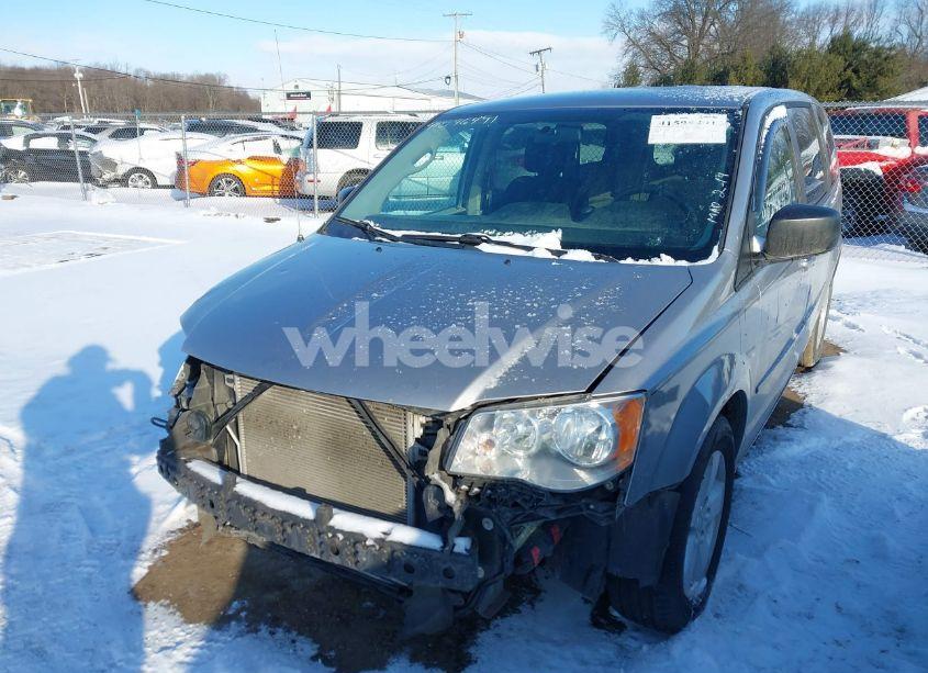 Photo 2 of 2016 Dodge Grand CARAVAN SE (VIN 2C4RDGBG8GR192427)