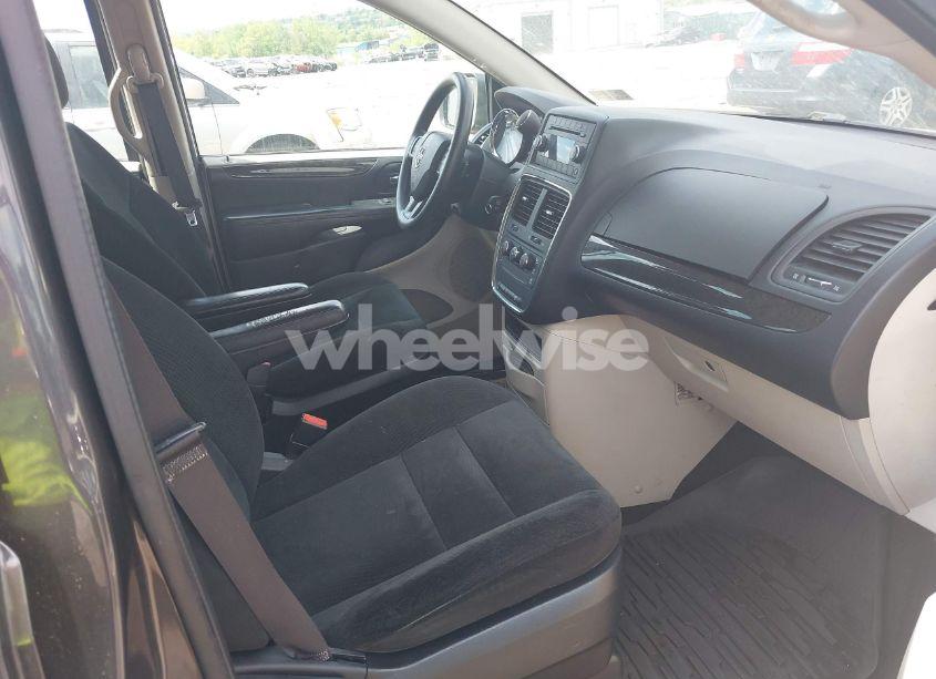 Photo 5 of 2016 Dodge Grand CARAVAN AMERICAN VALUE PKG (VIN 2C4RDGBG8GR211378)