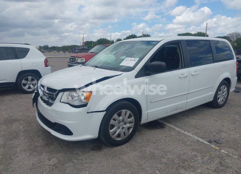 Photo 2 of 2016 Dodge Grand CARAVAN SE (VIN 2C4RDGBG8GR249340)