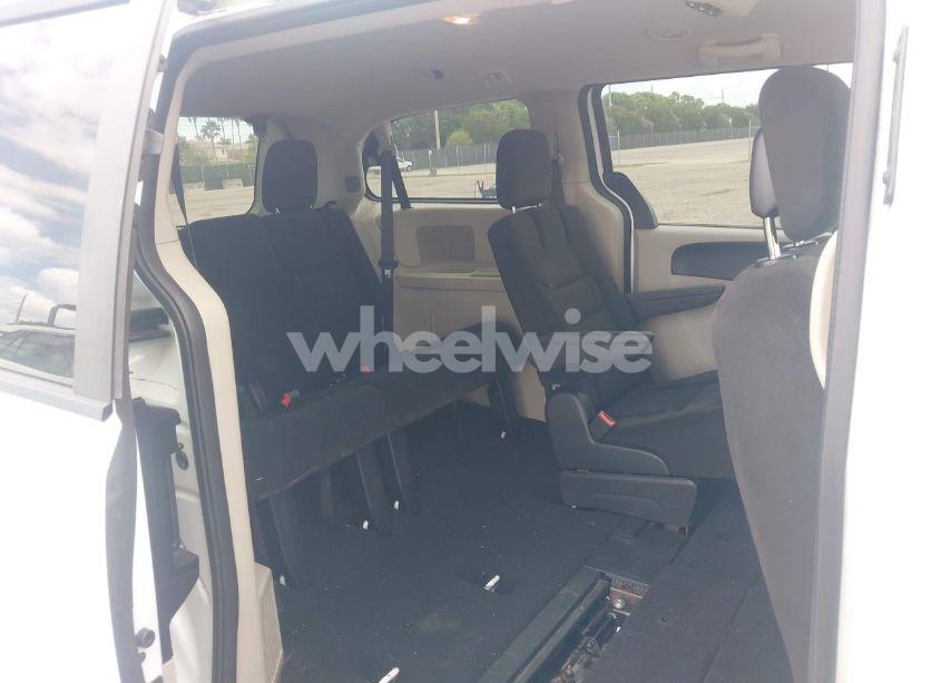 Photo 8 of 2016 Dodge Grand CARAVAN SE (VIN 2C4RDGBG8GR249340)