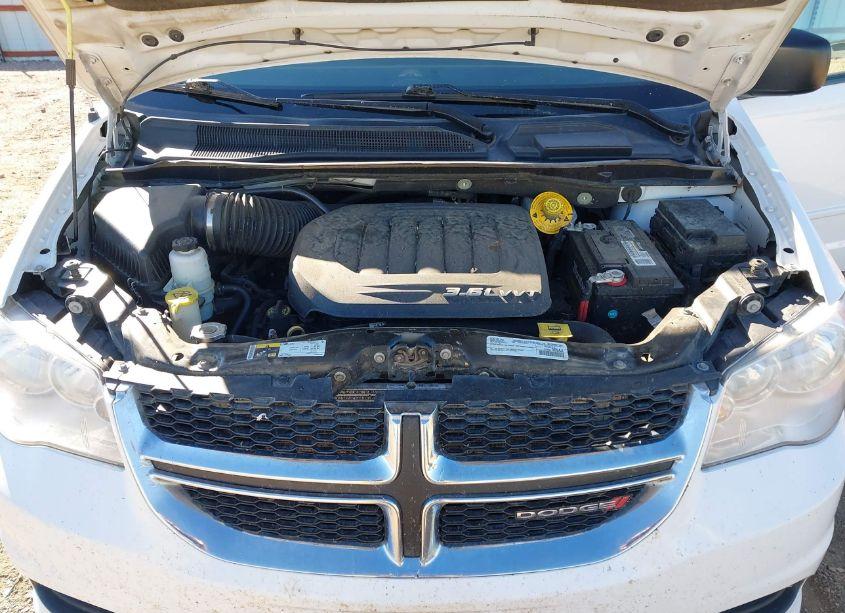 Photo 10 of 2016 Dodge Grand CARAVAN SE (VIN 2C4RDGBG8GR262931)