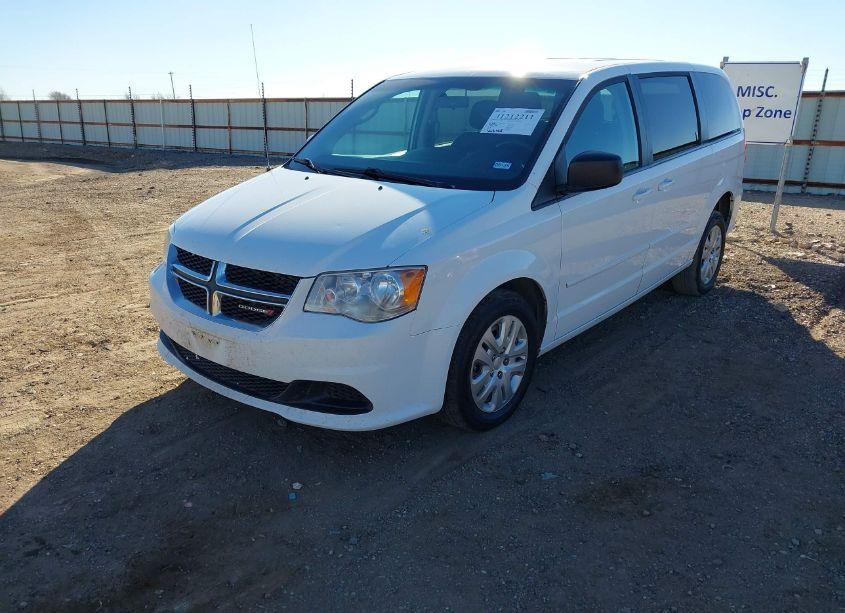 Photo 2 of 2016 Dodge Grand CARAVAN SE (VIN 2C4RDGBG8GR262931)
